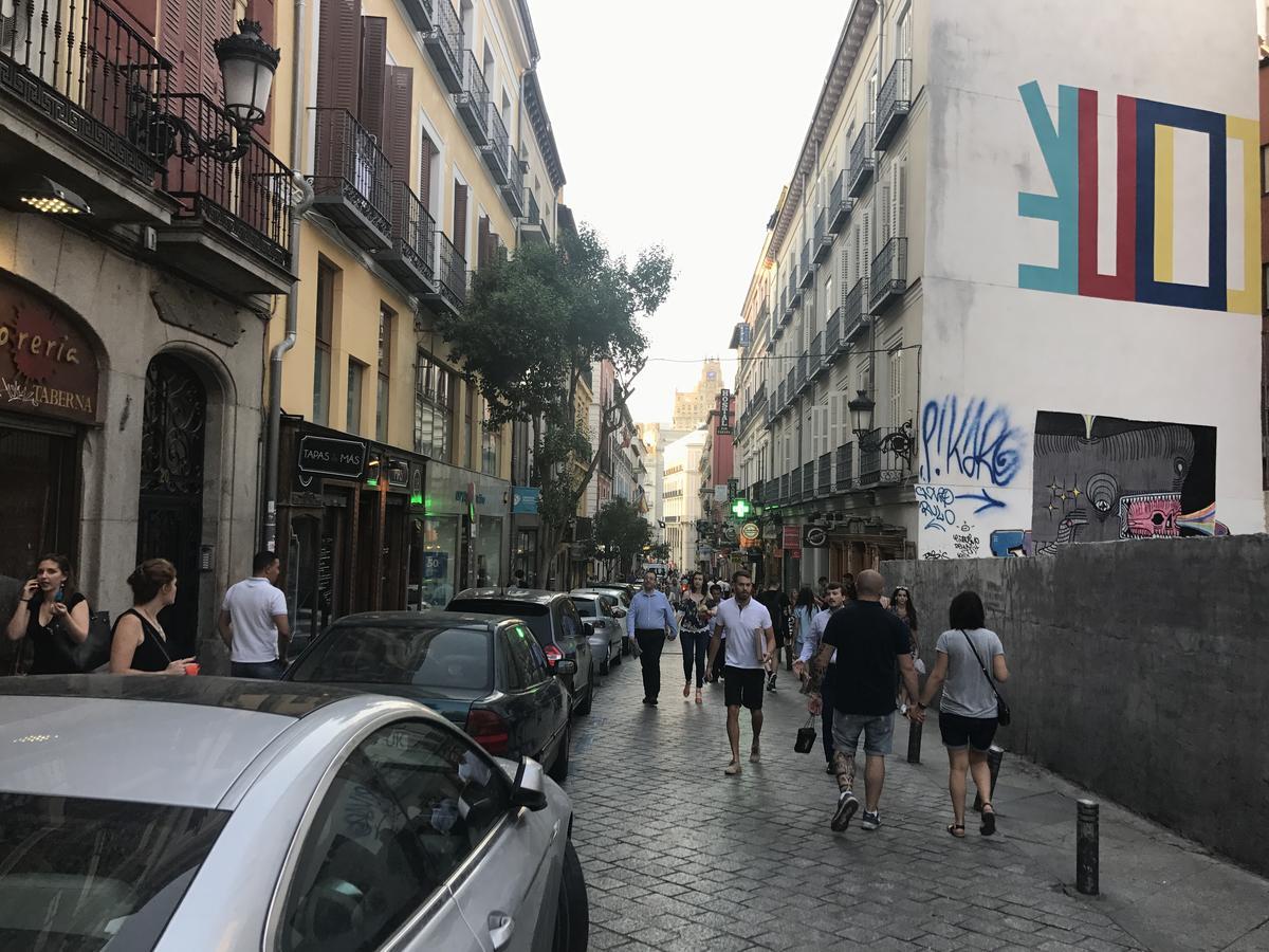 El Botones - Puerta Del Sol Leilighet Madrid Eksteriør bilde