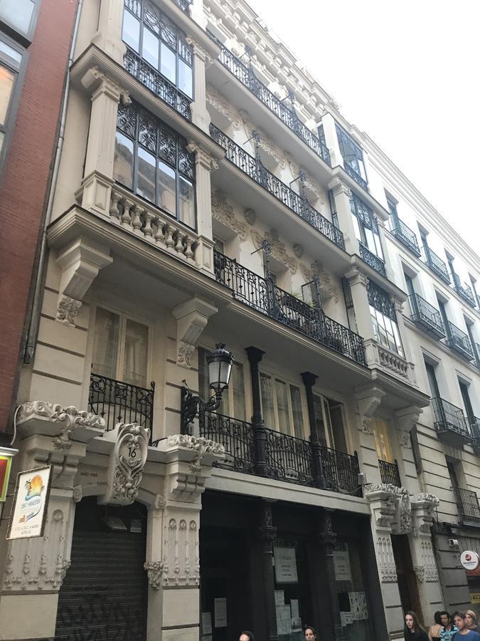 El Botones - Puerta Del Sol Leilighet Madrid Eksteriør bilde